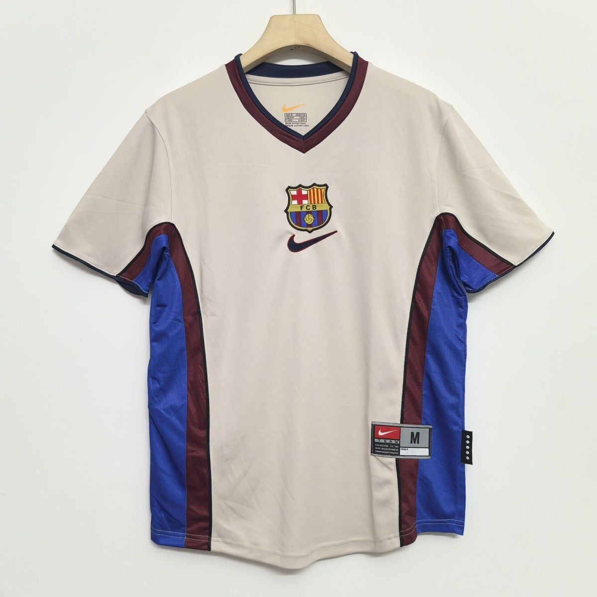 Barcelona 1998/01 Away Shirt