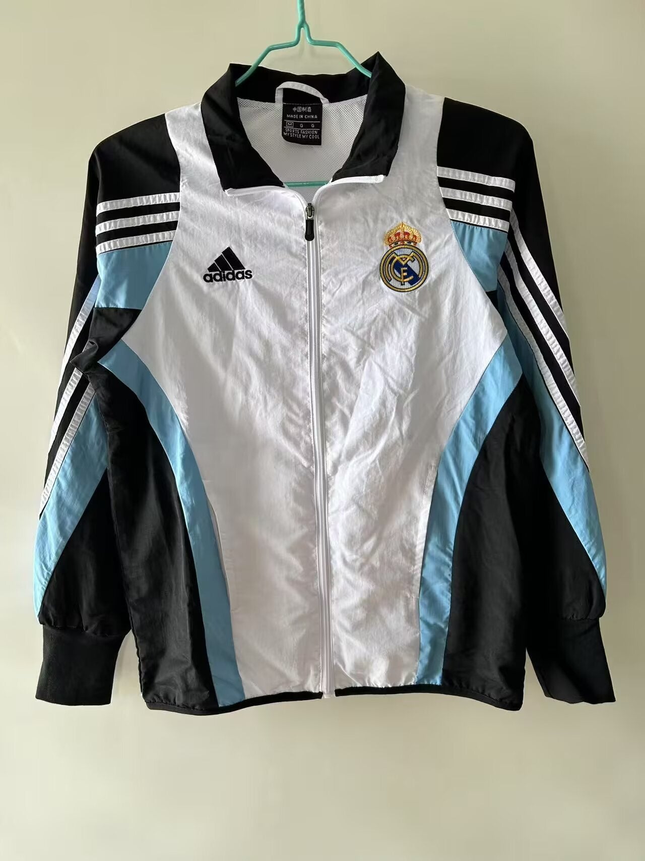 Real Madrid Retro Windbreaker (Blue)