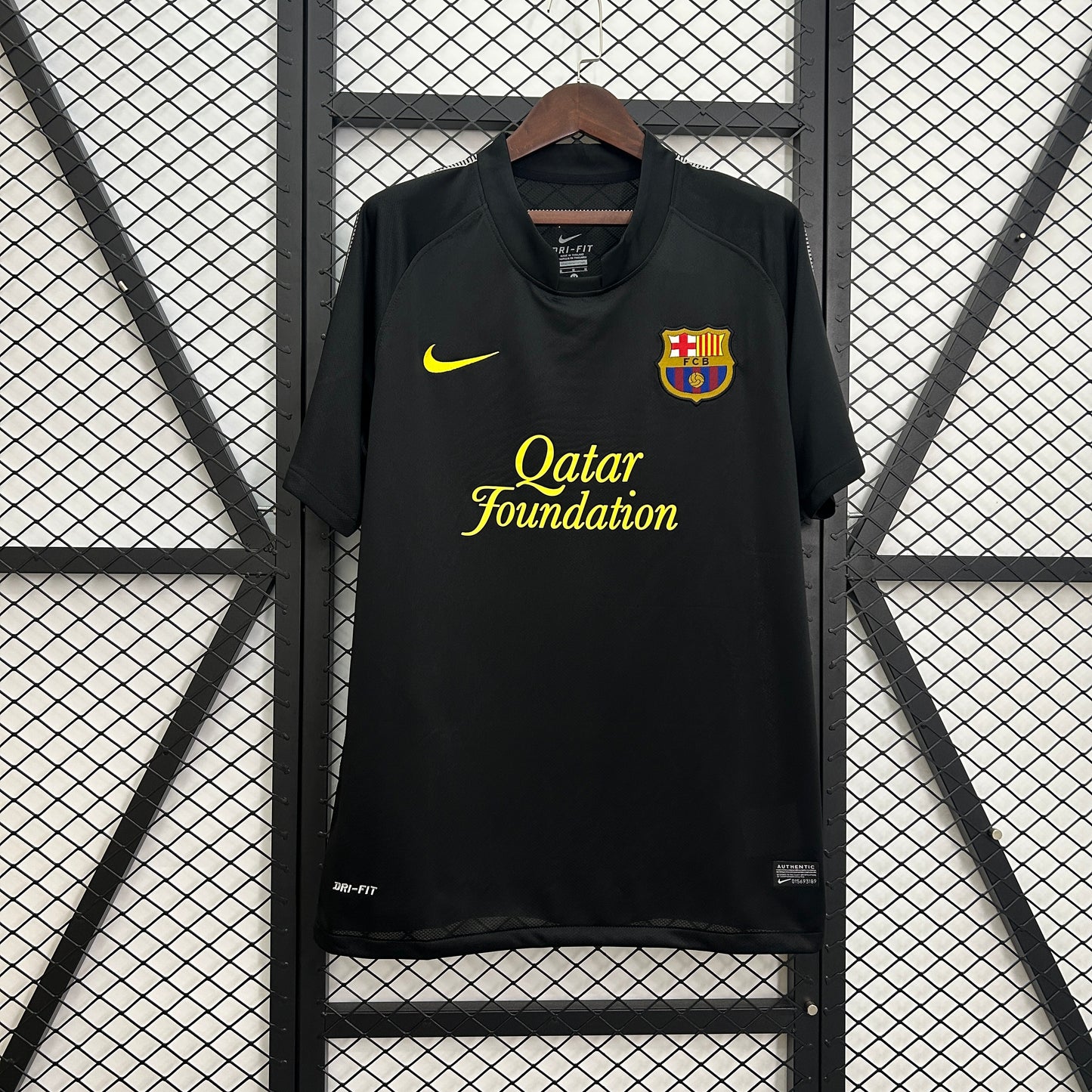 Barcelona 2011/12 Away Shirt