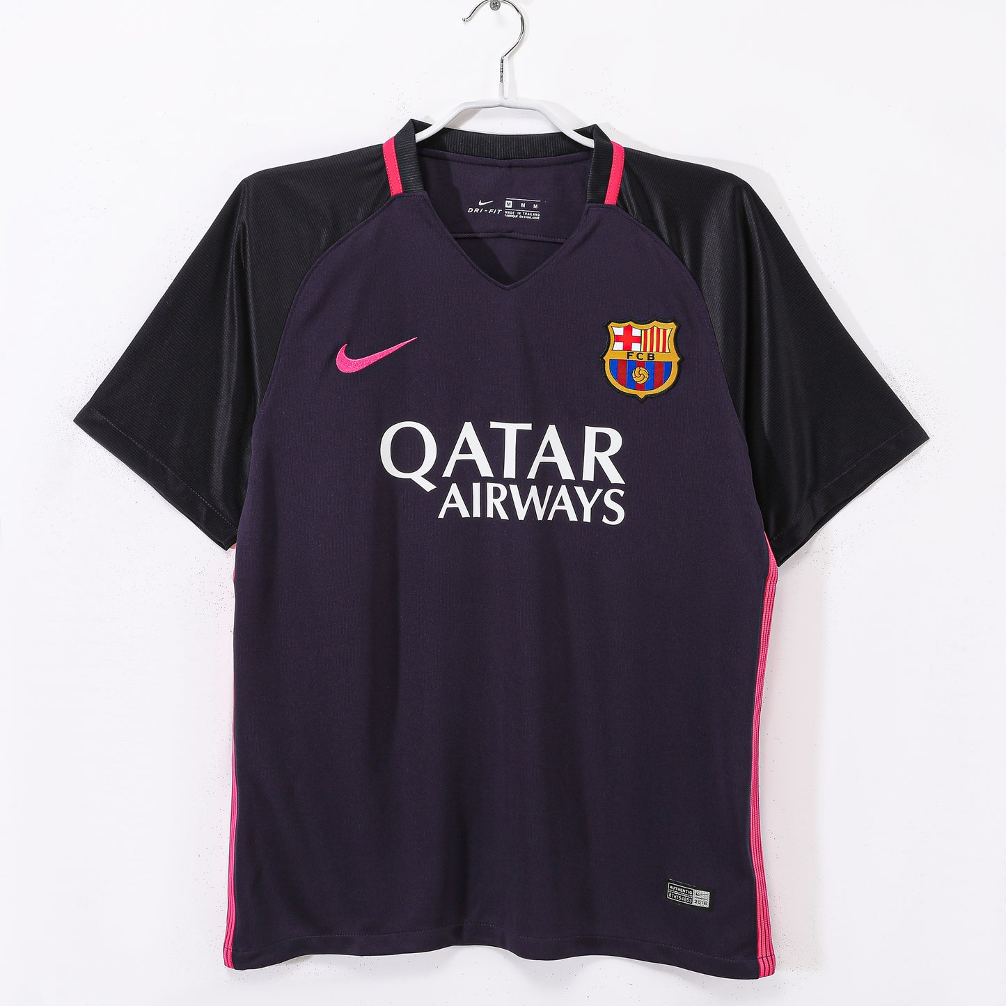 Barcelona 2016/17 Away Shirt