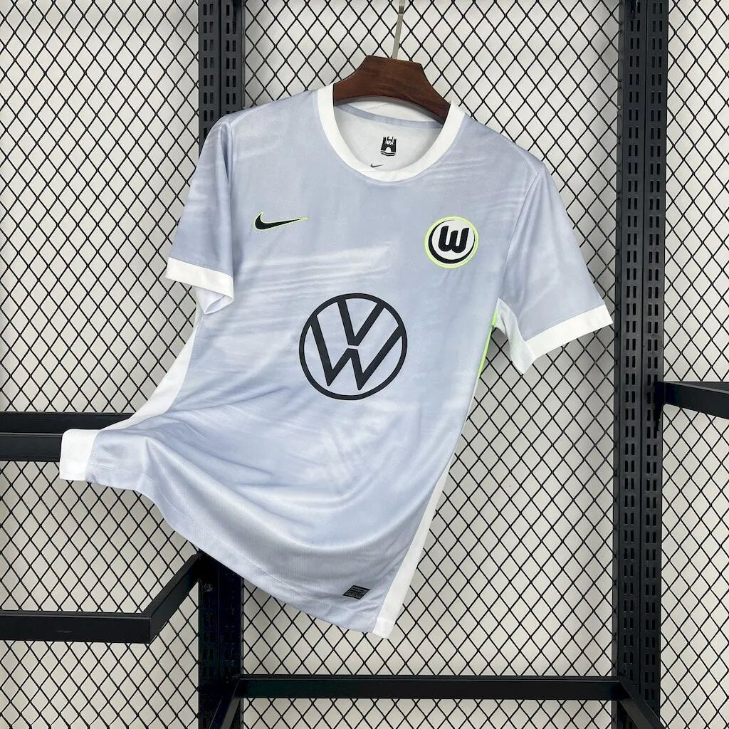 Wolfsburg 2025/26 Away Shirt