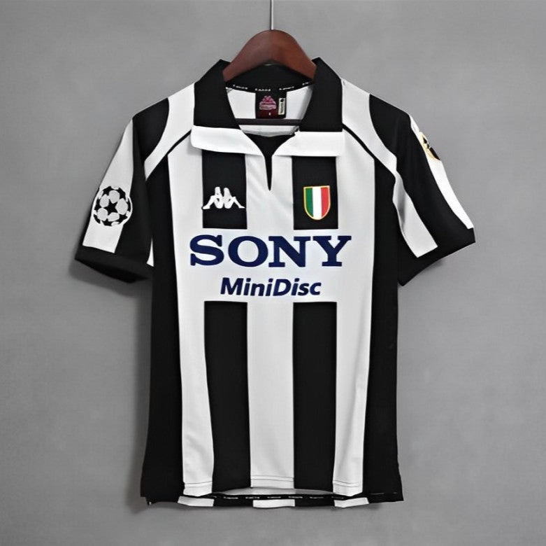 Juventus 1997/98 Home Shirt