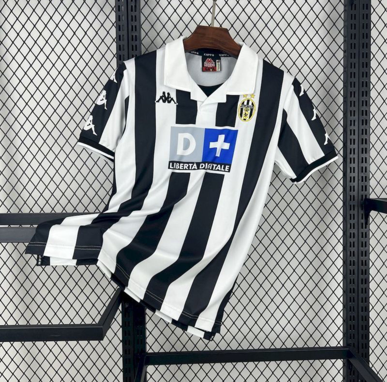Juventus 1999/00 Home Shirt