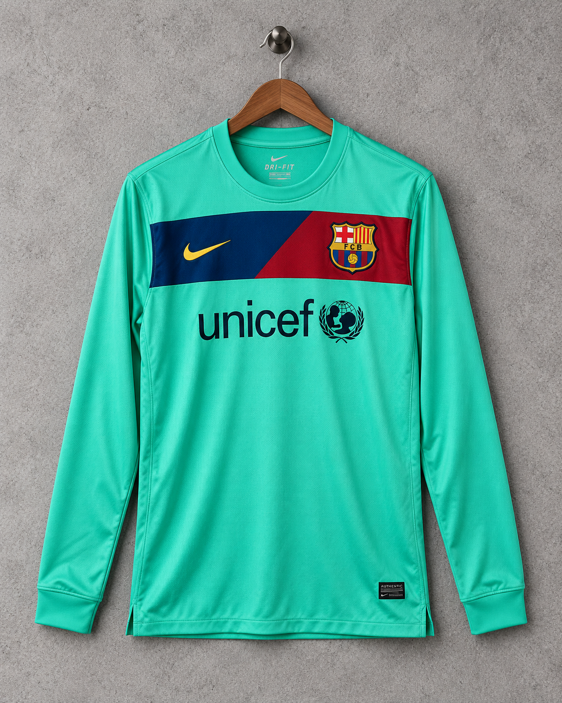 Barcelona 2010/11 Long Sleeve Away Shirt