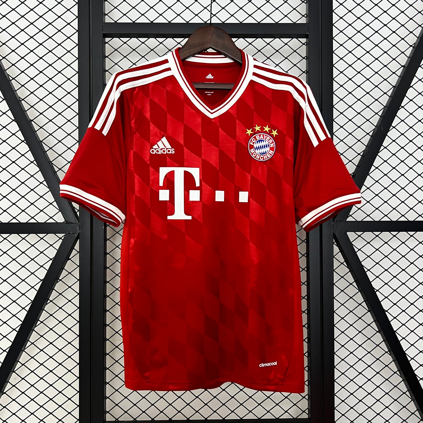 Bayern 2013/14 Home Shirt
