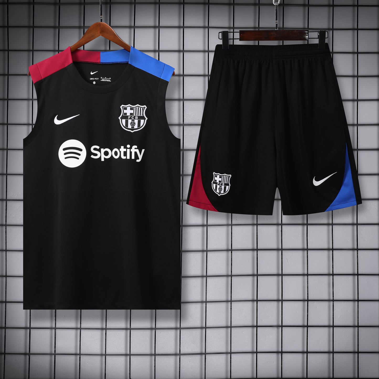 Barcelona Training Vest (Black)