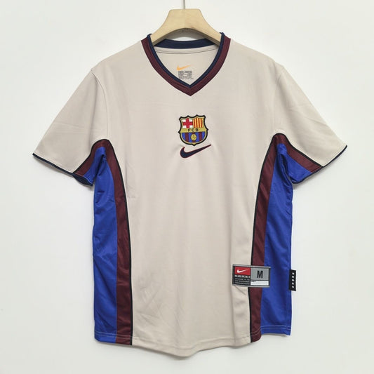 Barcelona 1998/01 Away Shirt
