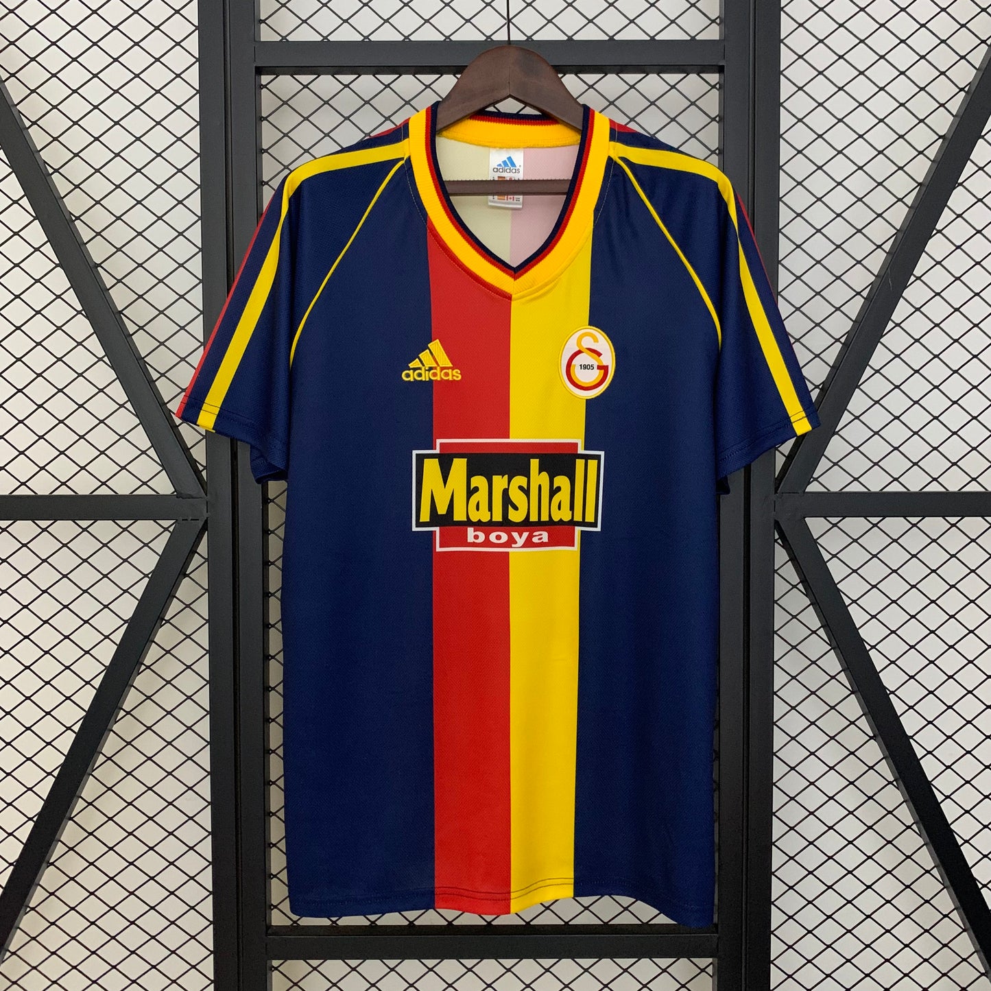 Galatasaray 1998/99 Third Shirt