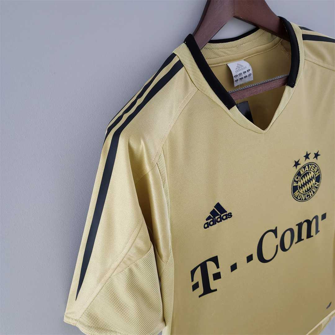 Bayern 2004/05 Away Shirt