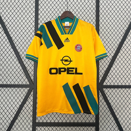 Bayern 1993/95 Away Shirt