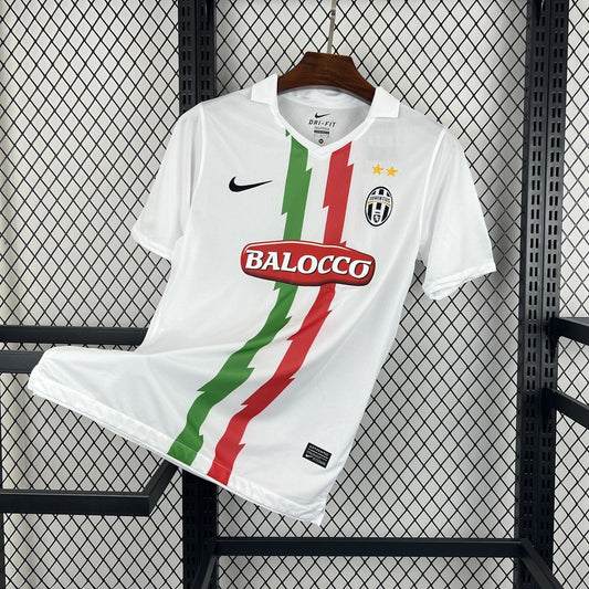 Juventus 2010/11 Away Shirt