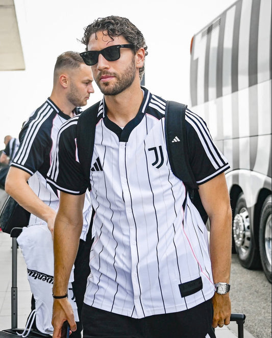 Juventus US Pack Shirt
