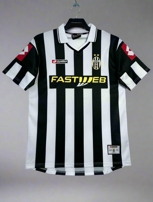 Juventus 2001/02 Home Shirt