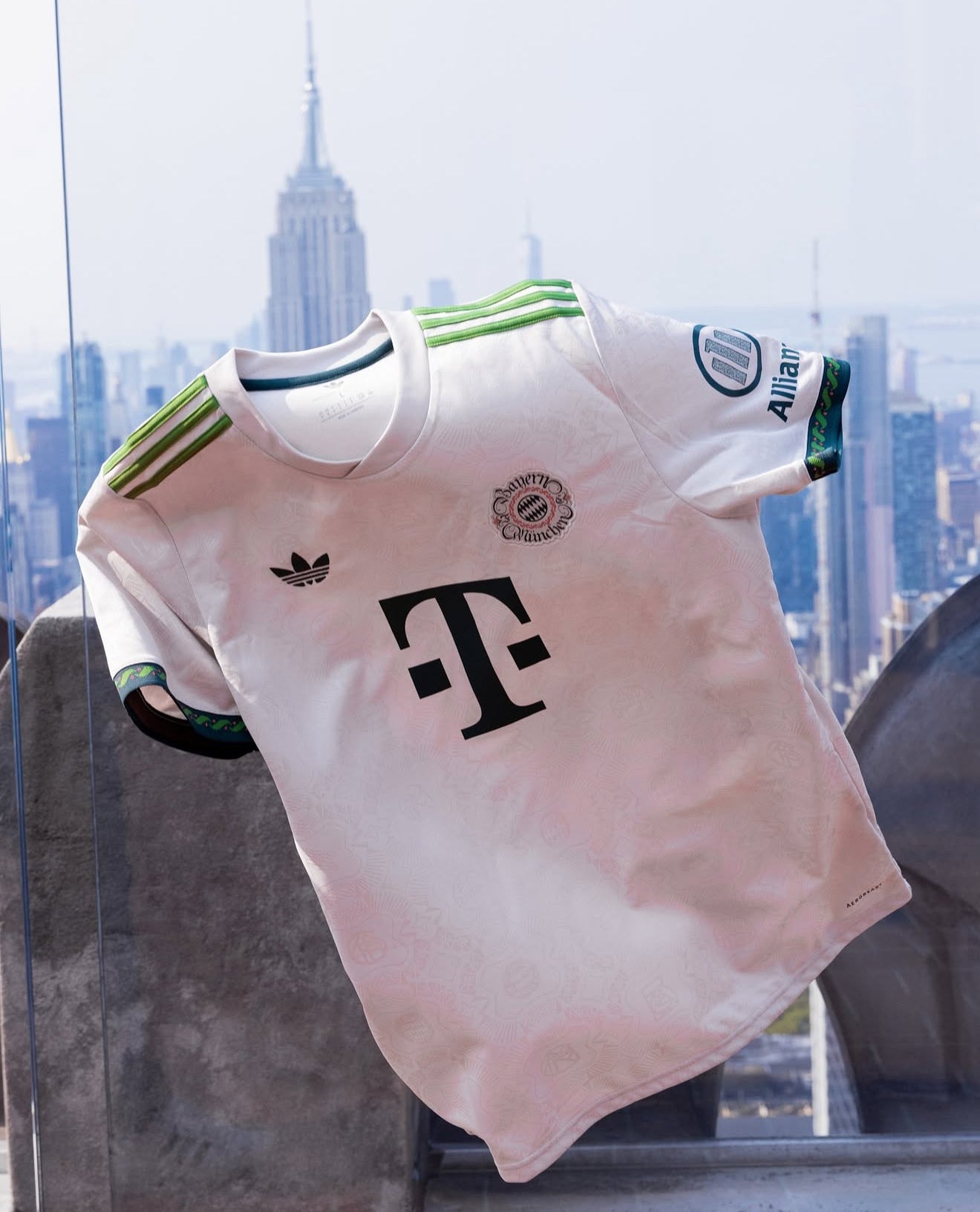 Bayern Oktoberfest Shirt 2025