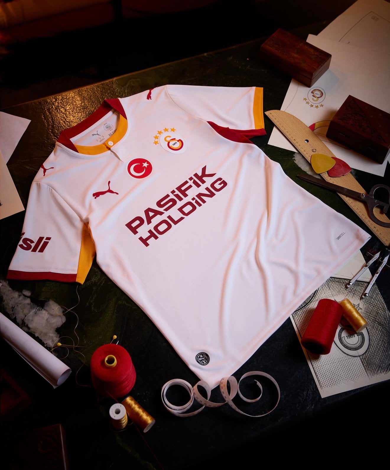 Galatasaray 2026/27 Away Shirt