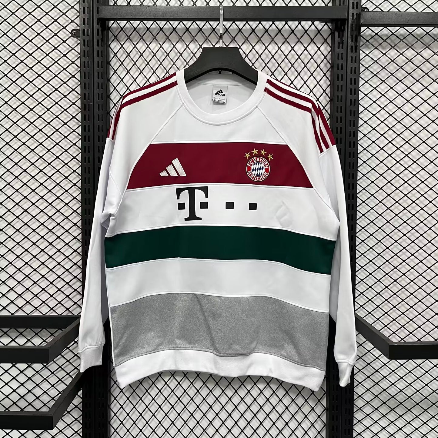 Bayern Jumper
