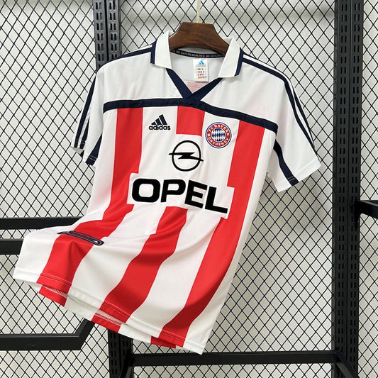 Bayern 2001/02 Away Shirt