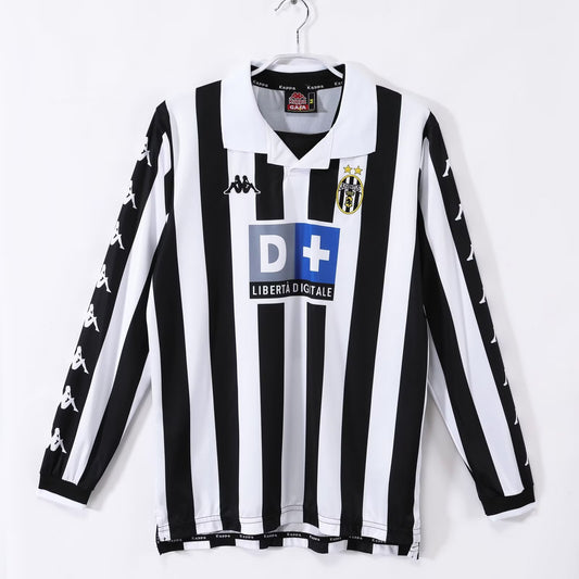 Juventus 1999/00 Long Sleeve Home Shirt